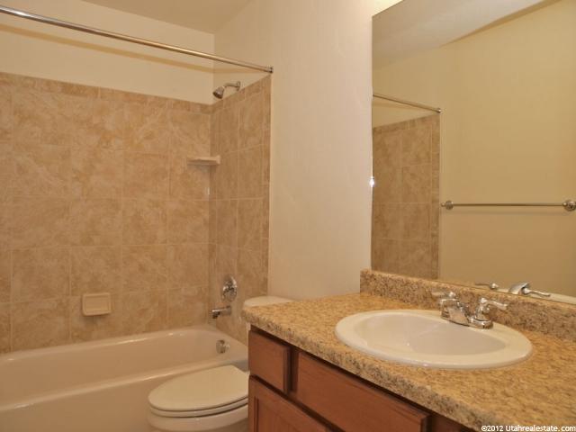 59 N 285 W, Centerville, UT 84014 — photo 9