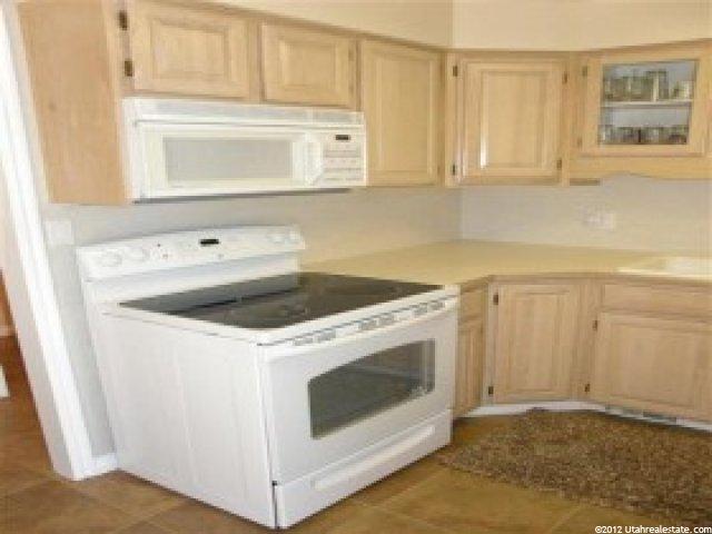 1908 N 2550 E, Layton, UT 84040 — photo 4