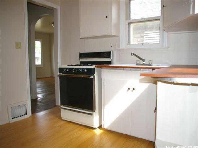 323 E 34th St S, Ogden, UT 84401 — photo 3