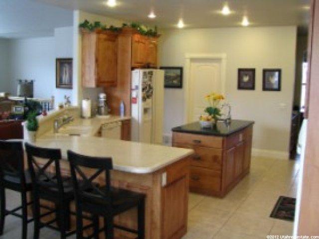 671 S 1840 E, Springville, UT 84663 — photo 2