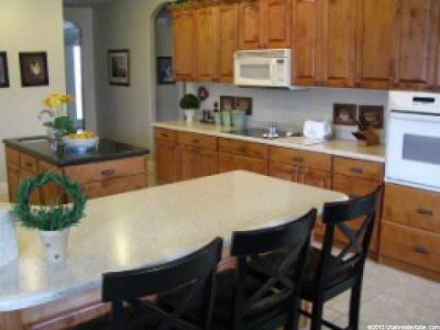 671 S 1840 E, Springville, UT 84663 — photo 3