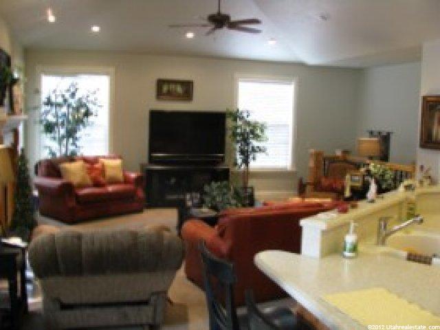 671 S 1840 E, Springville, UT 84663 — photo 5