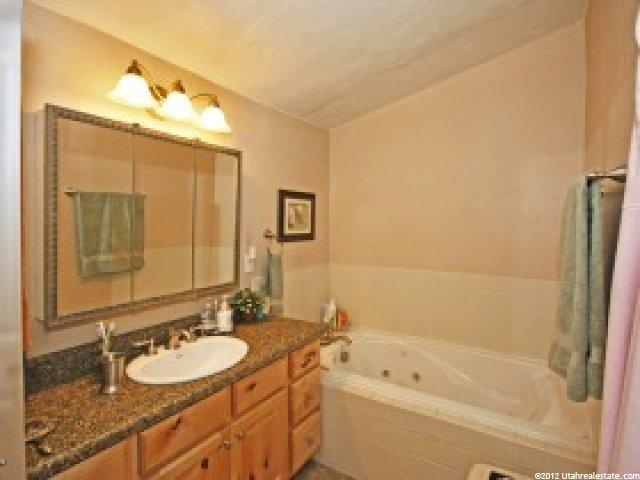 11663 S Eagle Bend Rd E, Sandy, UT 84094 — photo 3