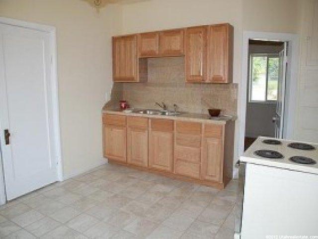 112 S Center St, Midway, UT 84049 — photo 2