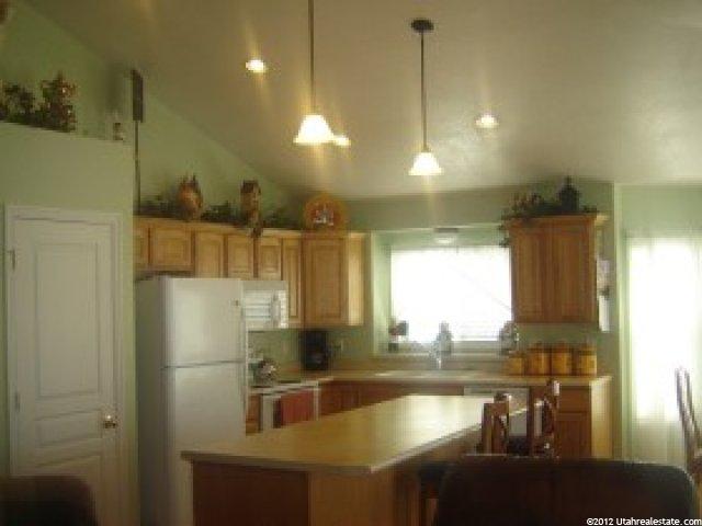 957 N 3500 W, Layton, UT 84041 — photo 8