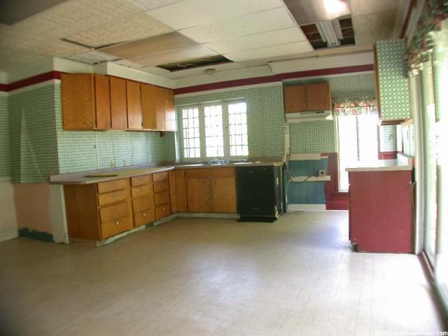 1002 S Main St, Springville, UT 84663 — photo 3