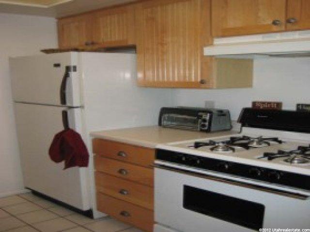 17 E 400 N #21, Bountiful, UT 84010 — photo 2