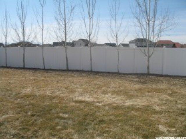 1992 S 575 E, Clearfield, UT 84015 — photo 4