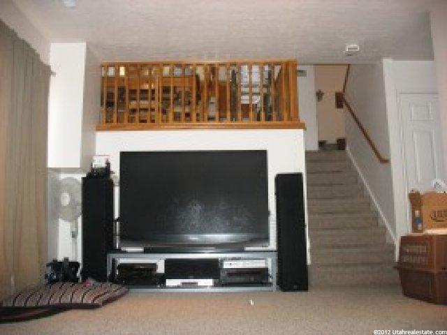 547 W 950 N, Clinton, UT 84015 — photo 6