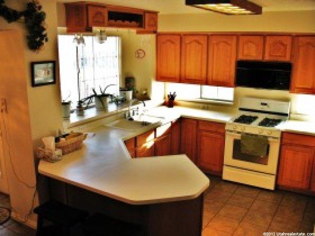 2049 E 2100 N, Layton, UT 84040 — photo 4