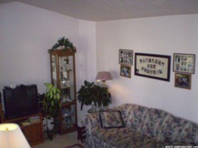 4226 S 800 W, Riverdale, UT 84405 — photo 3
