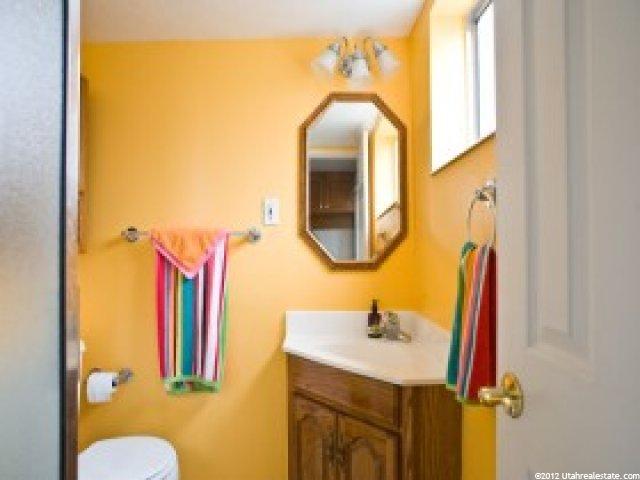 859 S 150 W, Bountiful, UT 84010 — photo 9