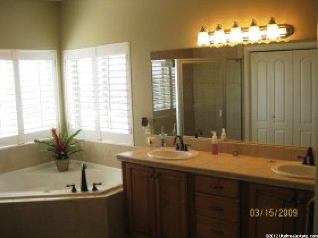 1509 N Homestead Cir, Centerville, UT 84014 — photo 5