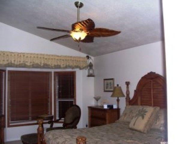 186 E Shadowbrook Ln, Kaysville, UT 84037 — photo 9