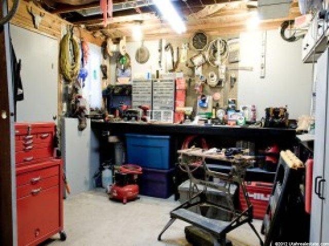 2687 N 900 W, Clinton, UT 84015 — photo 9