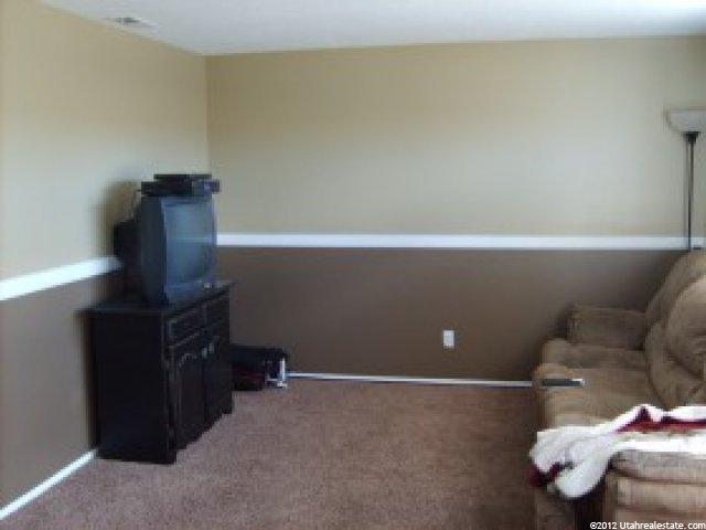 1085 N Nayon Dr, Layton, UT 84040 — photo 4