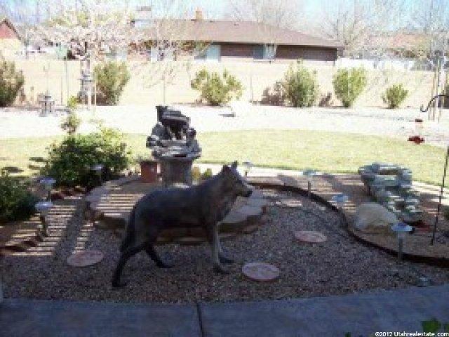 586 W 300 S, Hurricane, UT 84737 — photo 5
