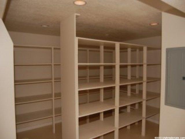 1056 N 100 W, Orem, UT 84057 — photo 11