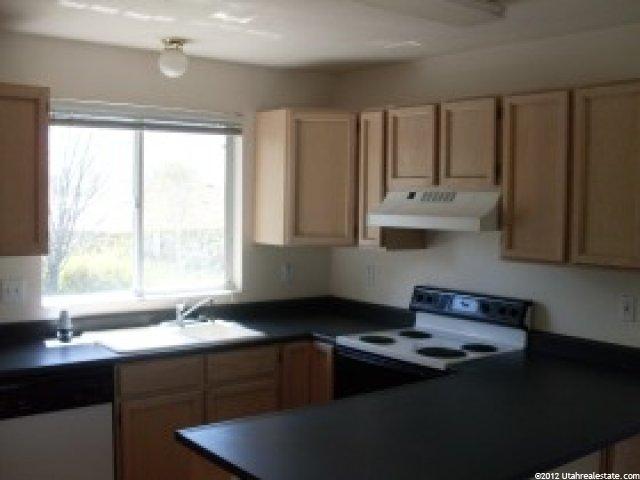 4660 S 1025 E, Ogden, UT 84403 — photo 2