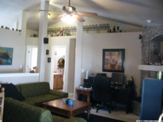 11758 Amber Stone Dr, South Jordan, UT 84095 — photo 4