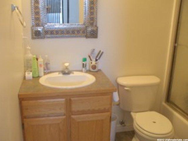 258 N 600 W, Layton, UT 84041 — photo 8