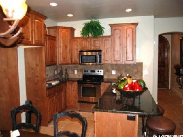 1246 N 200 W, Bountiful, UT 84010 — photo 3
