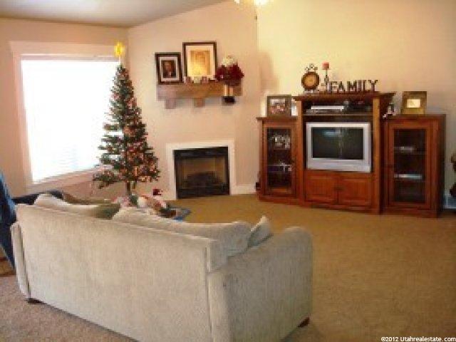 634 S 150 W, Hyde Park, UT 84318 — photo 2