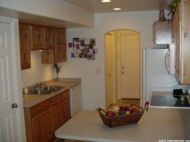 652 W 800 N #106, Clinton, UT 84015 — photo 2