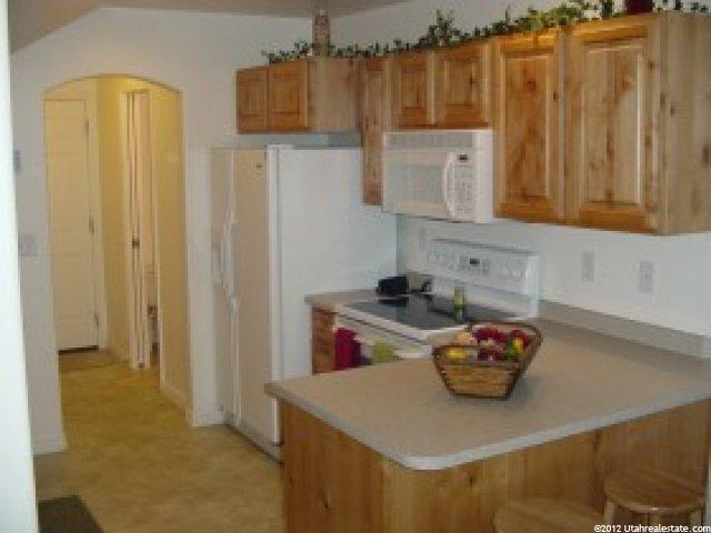 652 W 800 N #106, Clinton, UT 84015 — photo 3