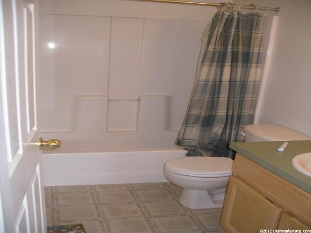 2016 N 1720 W, Clinton, UT 84015 — photo 6