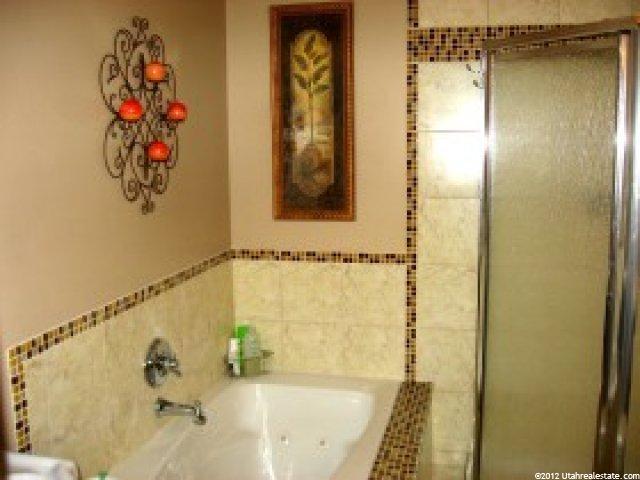 8756 Alta Cove Dr, Sandy, UT 84093 — photo 10