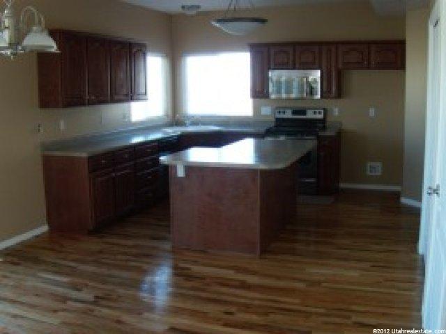 2477 N 2710 W, Clinton, UT 84015 — photo 3