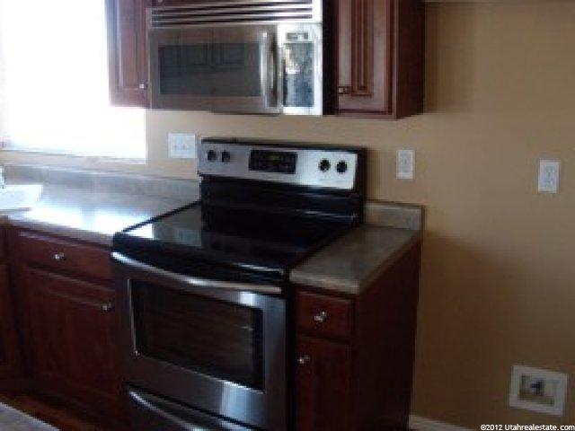 2477 N 2710 W, Clinton, UT 84015 — photo 5