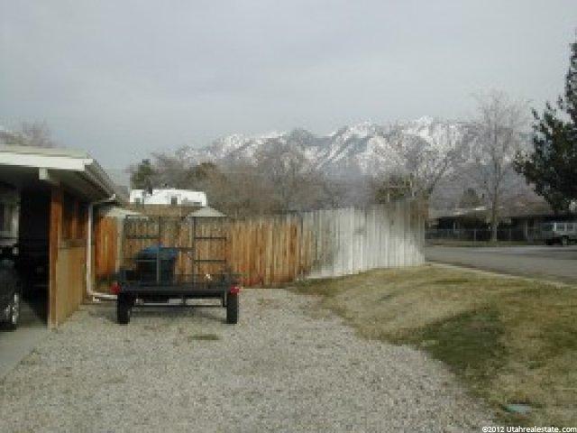10321 Amaryllis Dr, Sandy, UT 84094 — photo 2