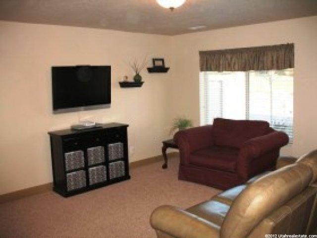 36 W Fairway Ln, Logan, UT 84321 — photo 3
