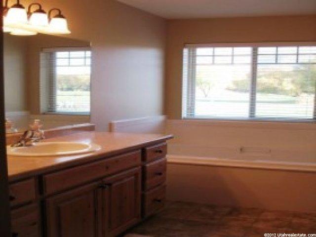 36 W Fairway Ln, Logan, UT 84321 — photo 8