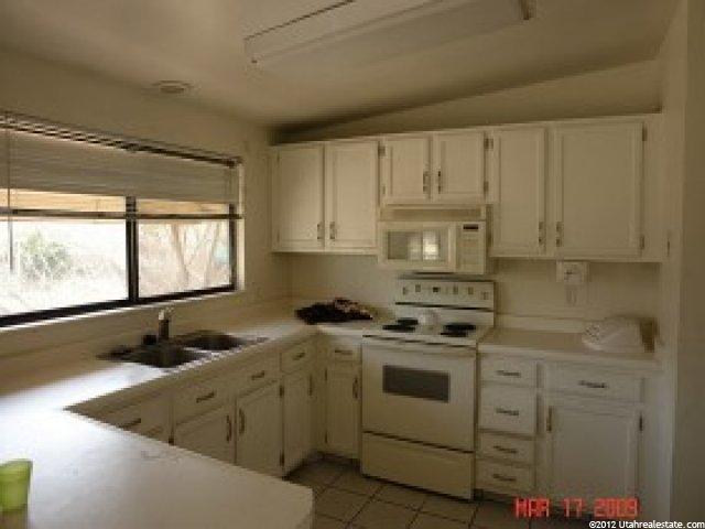 9449 Tramway Dr, Sandy, UT 84092 — photo 4