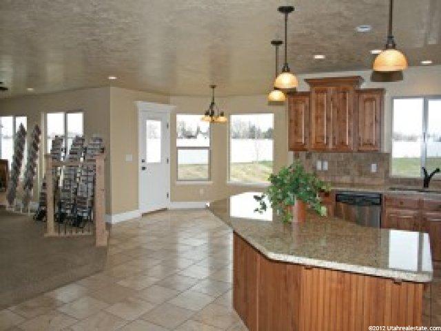 431 S 2075 W, Marriott Slaterville, UT 84404 — photo 4
