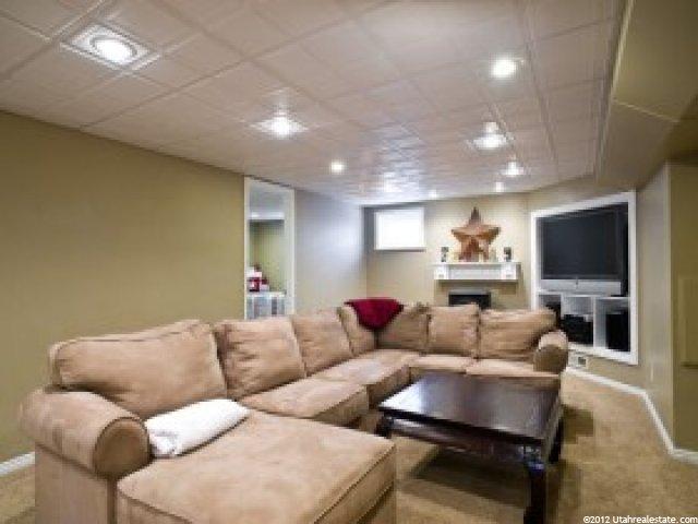977 E 900 N, Bountiful, UT 84010 — photo 11