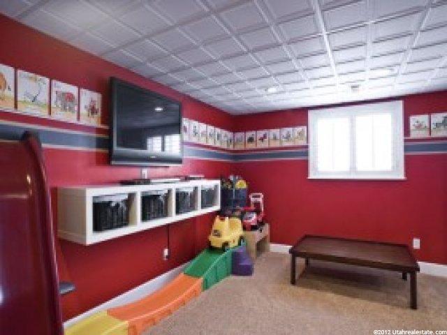 977 E 900 N, Bountiful, UT 84010 — photo 10