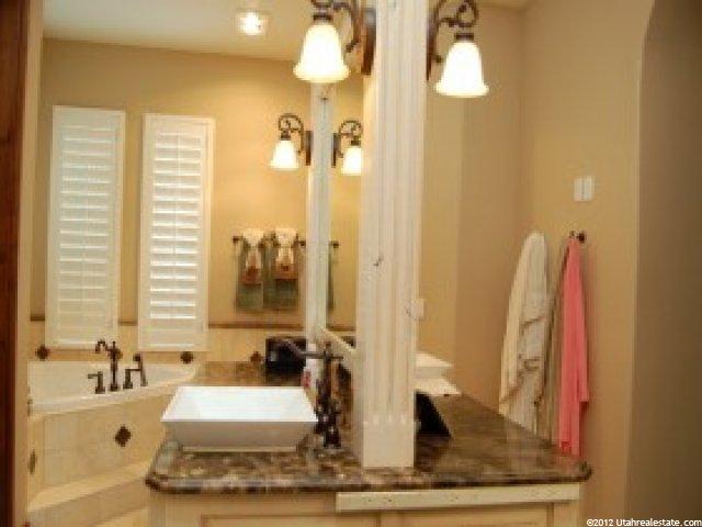 2295 New Baldwin Ln, Holladay, UT 84117 — photo 9