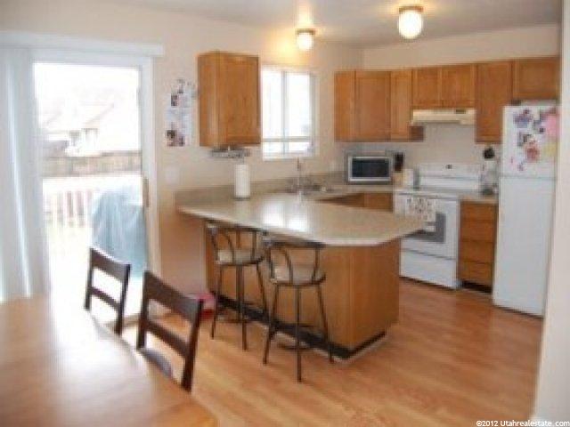 178 W 1050 N, Layton, UT 84041 — photo 3