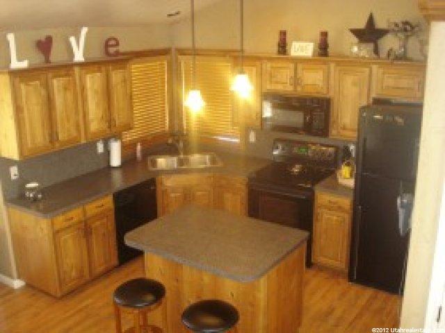 3186 S 575 W, Syracuse, UT 84075 — photo 2