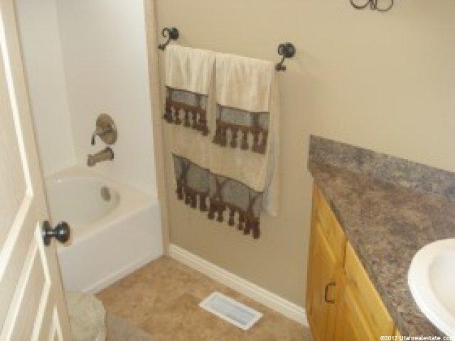 3186 S 575 W, Syracuse, UT 84075 — photo 7