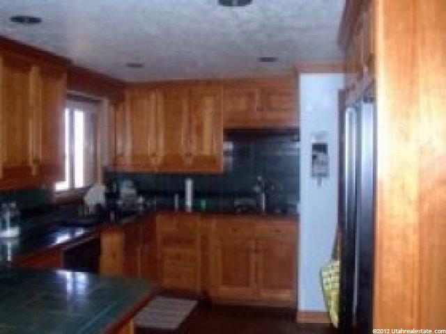 439 N 800 E, Kaysville, UT 84037 — photo 3