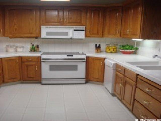 2823 N Marrcrest E, Provo, UT 84604 — photo 4