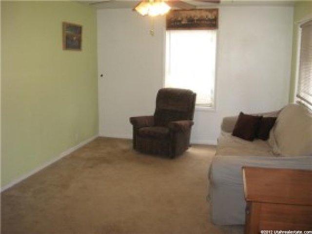 605 Maple St, Clearfield, UT 84015 — photo 4
