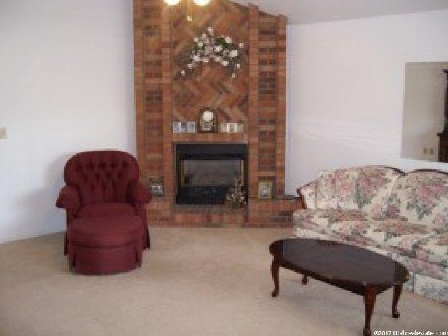 1071 E Deerwalk Ln S, Ogden, UT 84404 — photo 2