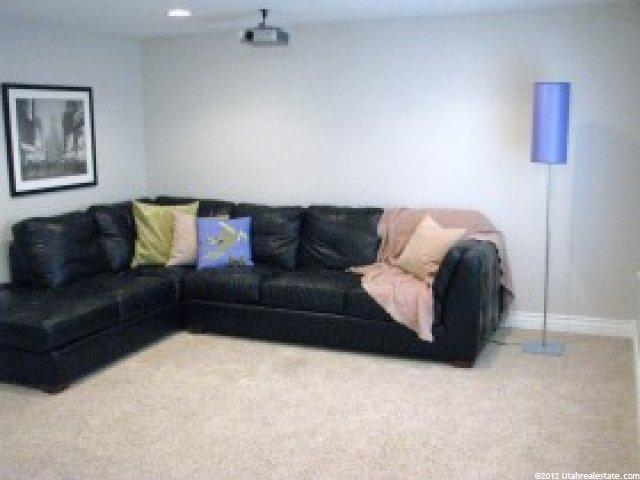 391 E 7800 S, Midvale, UT 84047 — photo 9