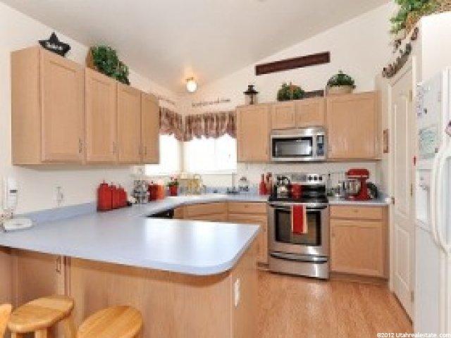 843 W 1470 N, Clinton, UT 84015 — photo 4